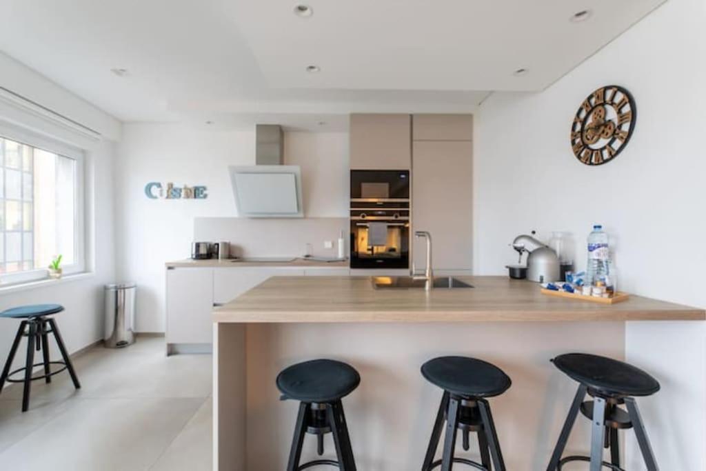 Wonderful Two Bedroom Apartment At Limpertsberg With Parking, Near Tram Luxemburg Exteriör bild